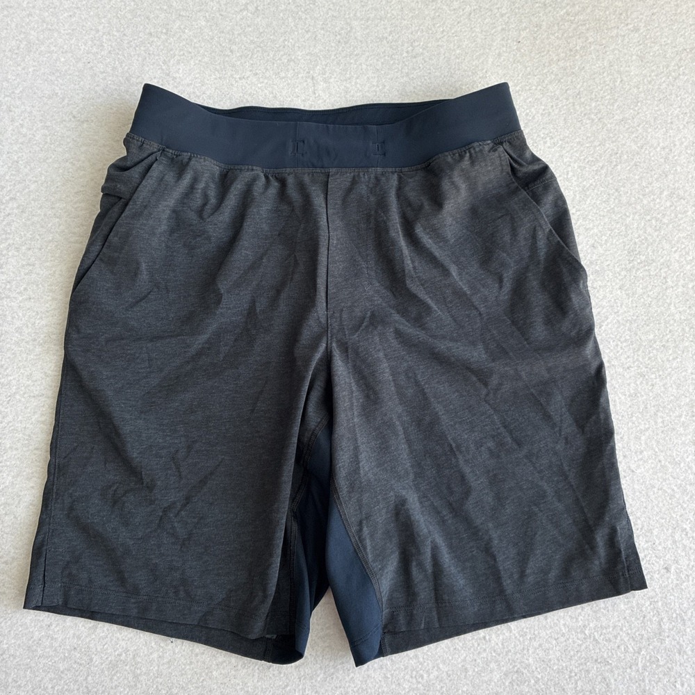 Lululemon T.H.E. Shorts 10" Inseam Lined Men's Medium Active Gym Running